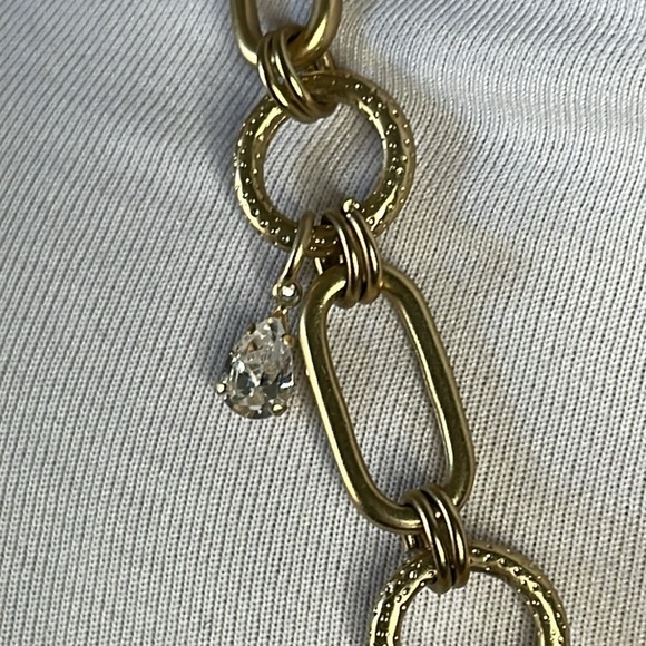 Lia Sophia Capulet Retired Necklace Gold Tone Chain - Picture 5 of 8